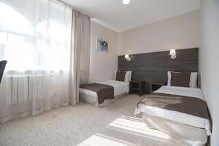 Отель SPA Hotel Galera Киев Улучшенный двухместный номер с 2 отдельными кроватями-1
