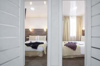 Отель SPA Hotel Galera Киев Люкс с сауной-1